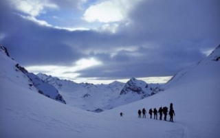 Ciaspole - Guide Alpine Macugnaga2.jpg